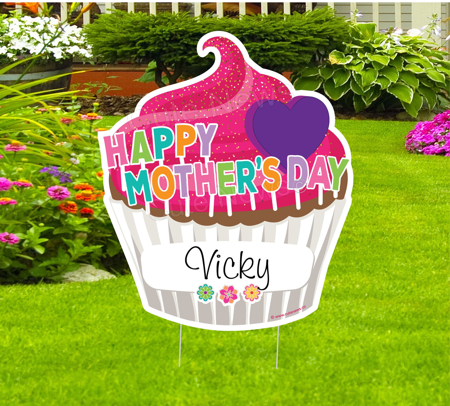 Mother's Day Cupcake Yard Sign: Personalized Mom Lawn Decoration