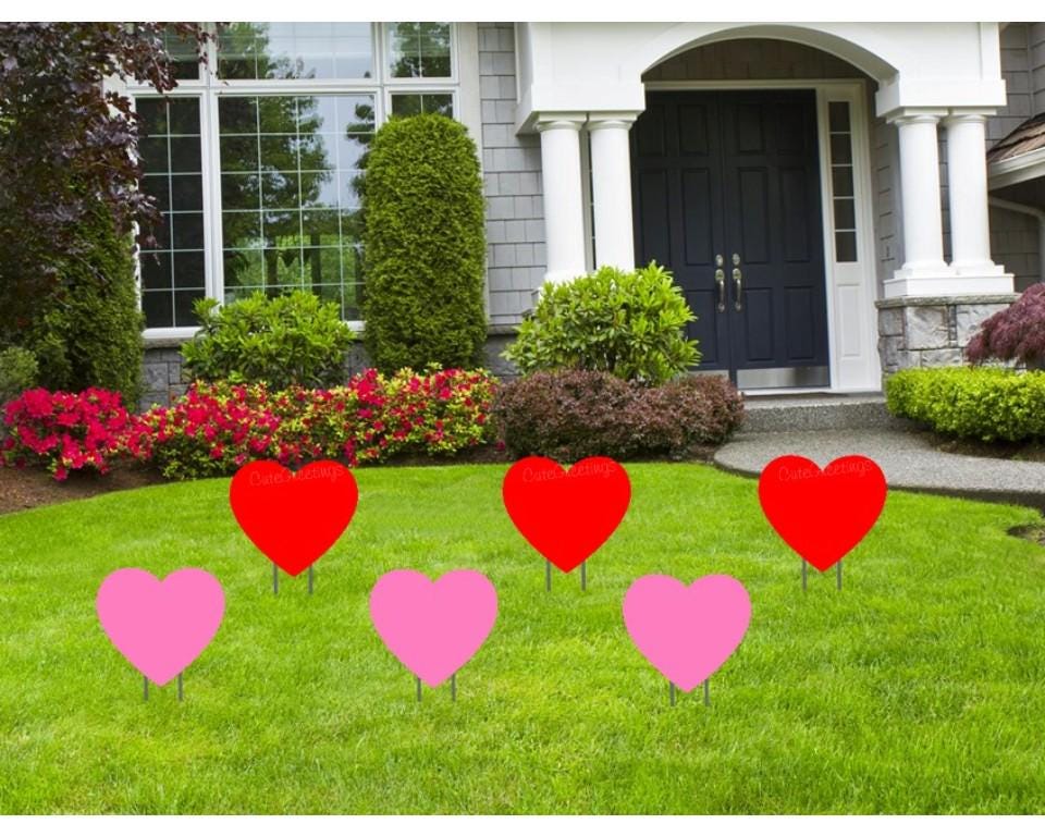 Red Heart Valentine's Yard Signs: Outdoor Lawn Decor