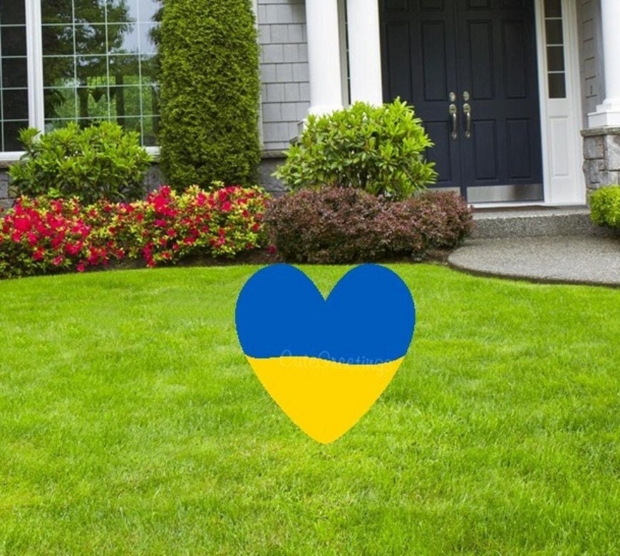 Slava Ukraini, Stand with Ukraine Lawn Sign, Ukrainian Flag Outdoor Yard Decoration Card, Pray, Support Ukraine Art Heart Cutout with Stakes