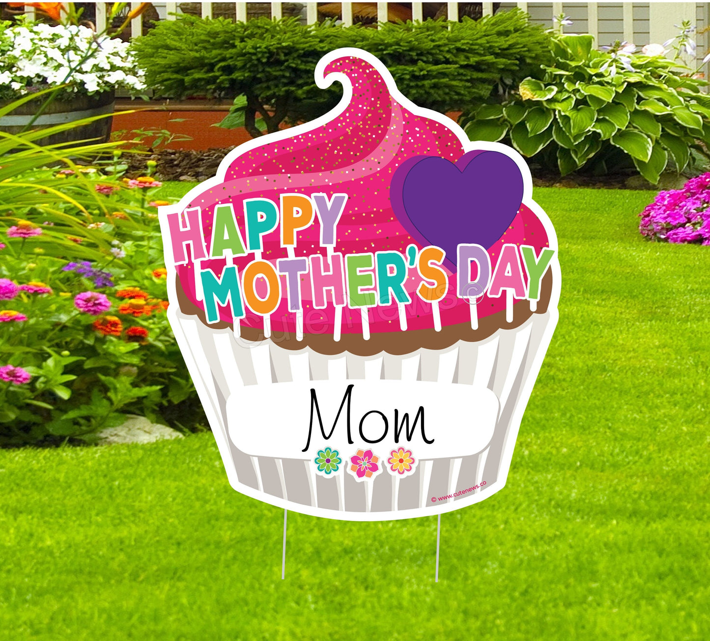 Mother's Day Cupcake Yard Sign: Personalized Mom Lawn Decoration