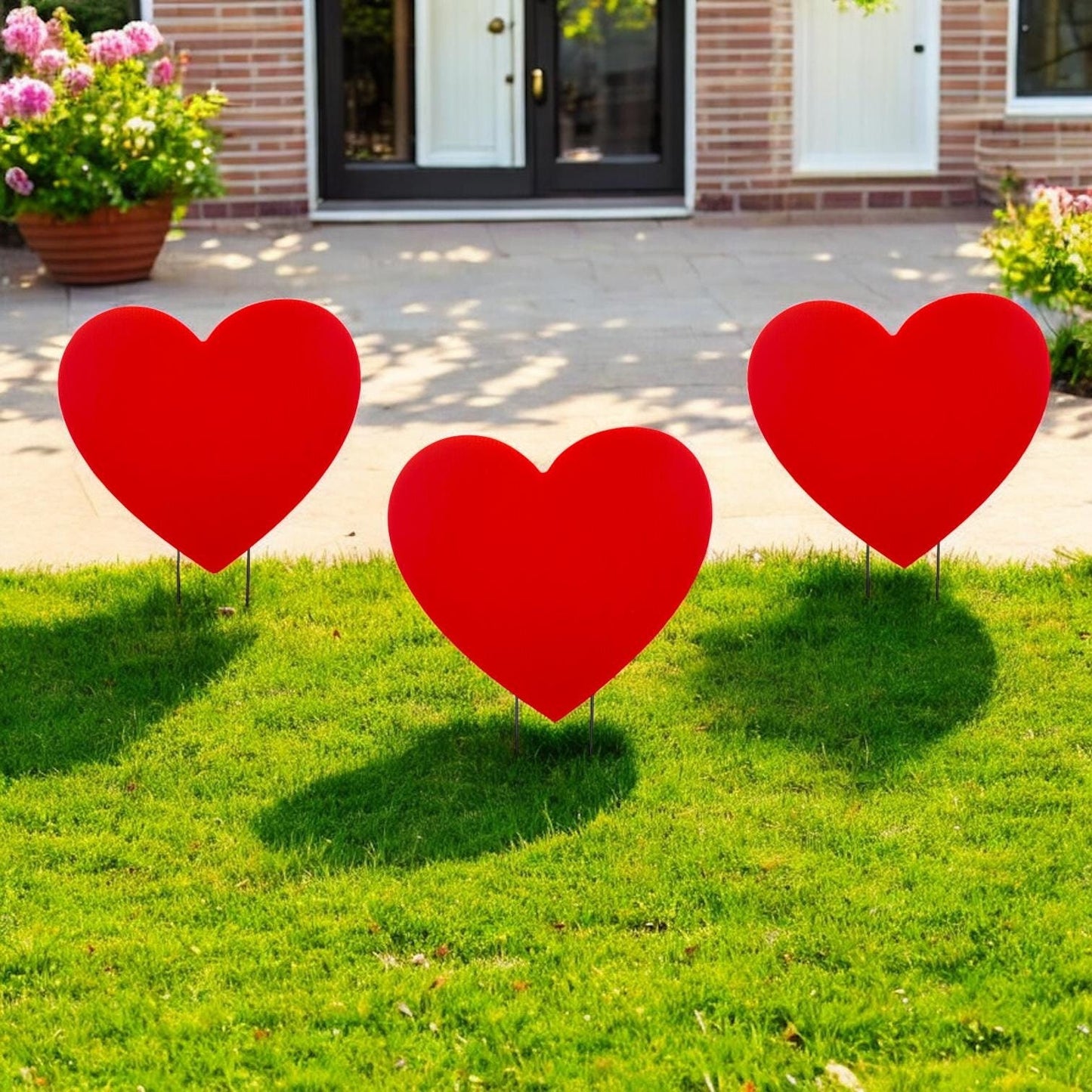 Valentine's Day Heart Yard Art Signs: Outdoor Lawn Decorations