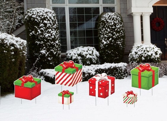 Personalized Christmas Elf Lawn Sign: Outdoor Holiday Yard Decor